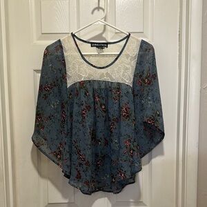 Living Doll Women's Blue Floral Top
